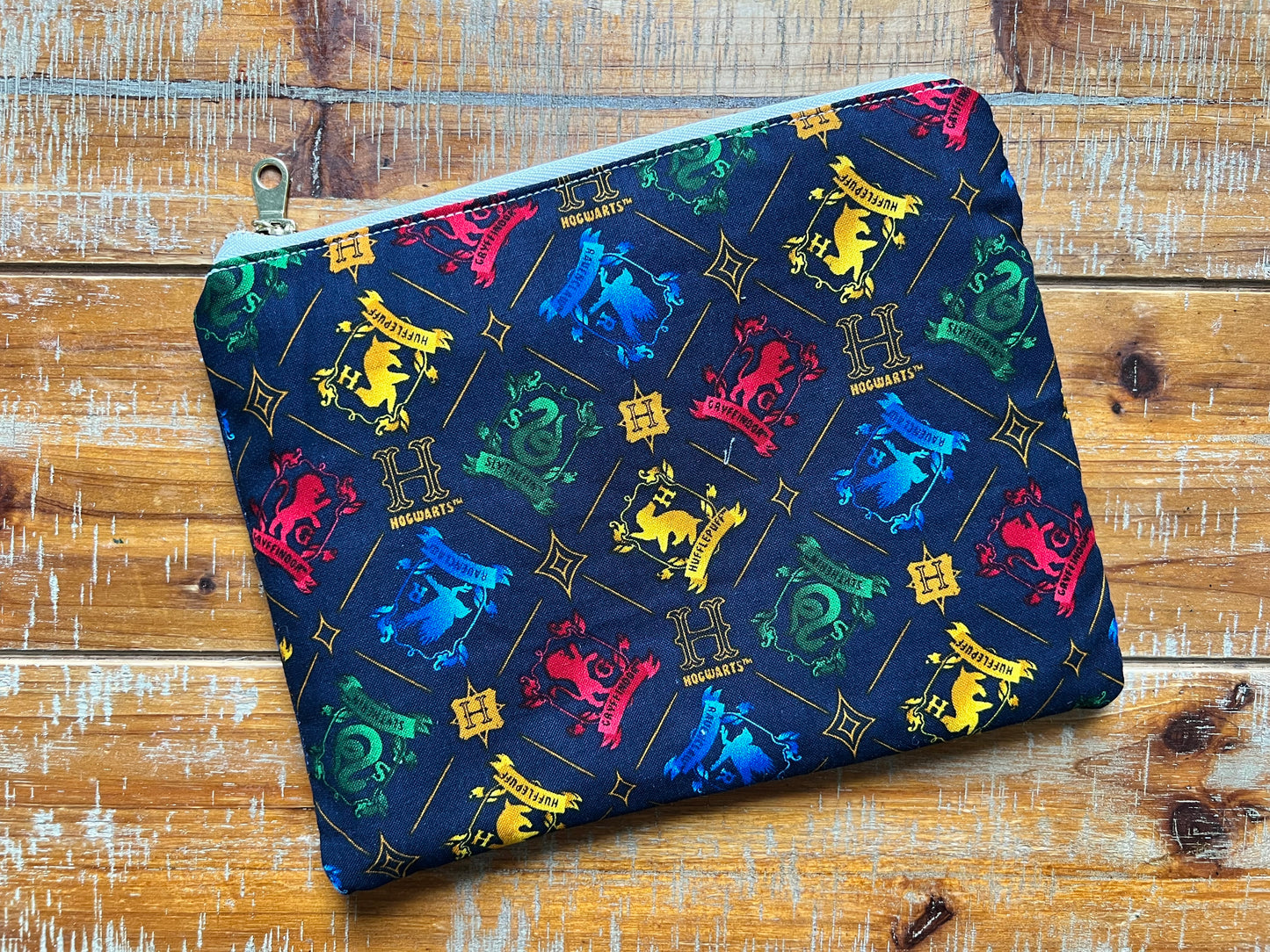 Houses Regular Pouch